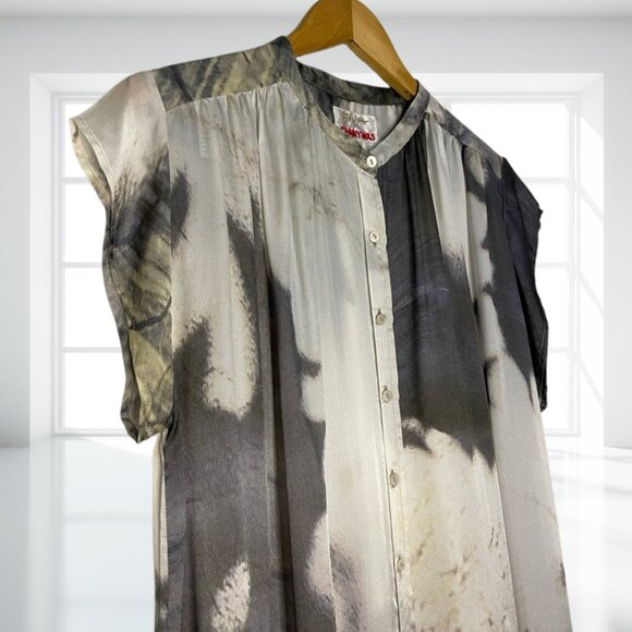 Johnny Was Biya 100% Silk Blouse Top M Medium Tie Dye Marbled Full Button Down - Picture 4 of 10